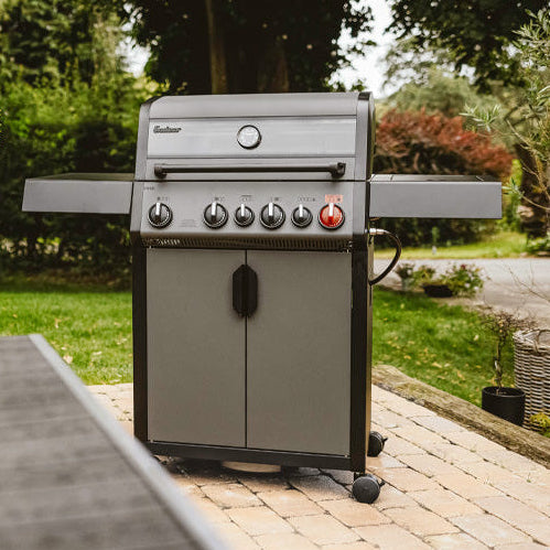 Enders Hyde 4 Sikr Turbo BBQ with free cover, featuring a stainless steel grill and multiple burners on a sturdy outdoor stand.