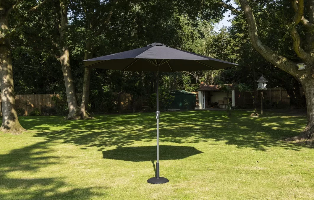 Sturdi Plus Aluminium Parasol in Green 3m - Mill Race Garden Centre