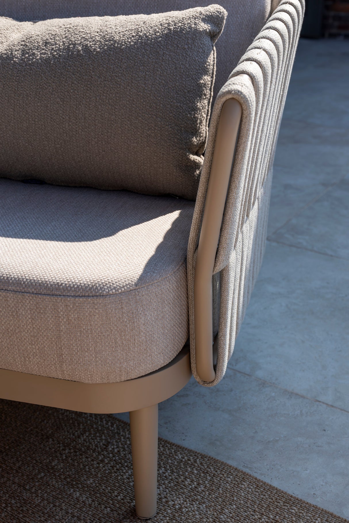 4 Seasons Outdoor Eva lounge set with two Monroe coffee tables and a support table, featuring metal frames and cushioned seating.