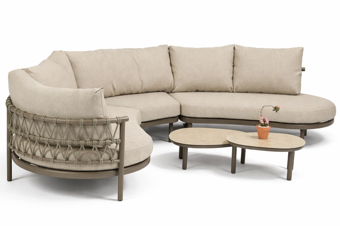 4 Seasons Outdoor Piacenza modular lounge with Monroe coffee tables in Terre color, featuring metal frame and outdoor furniture design.