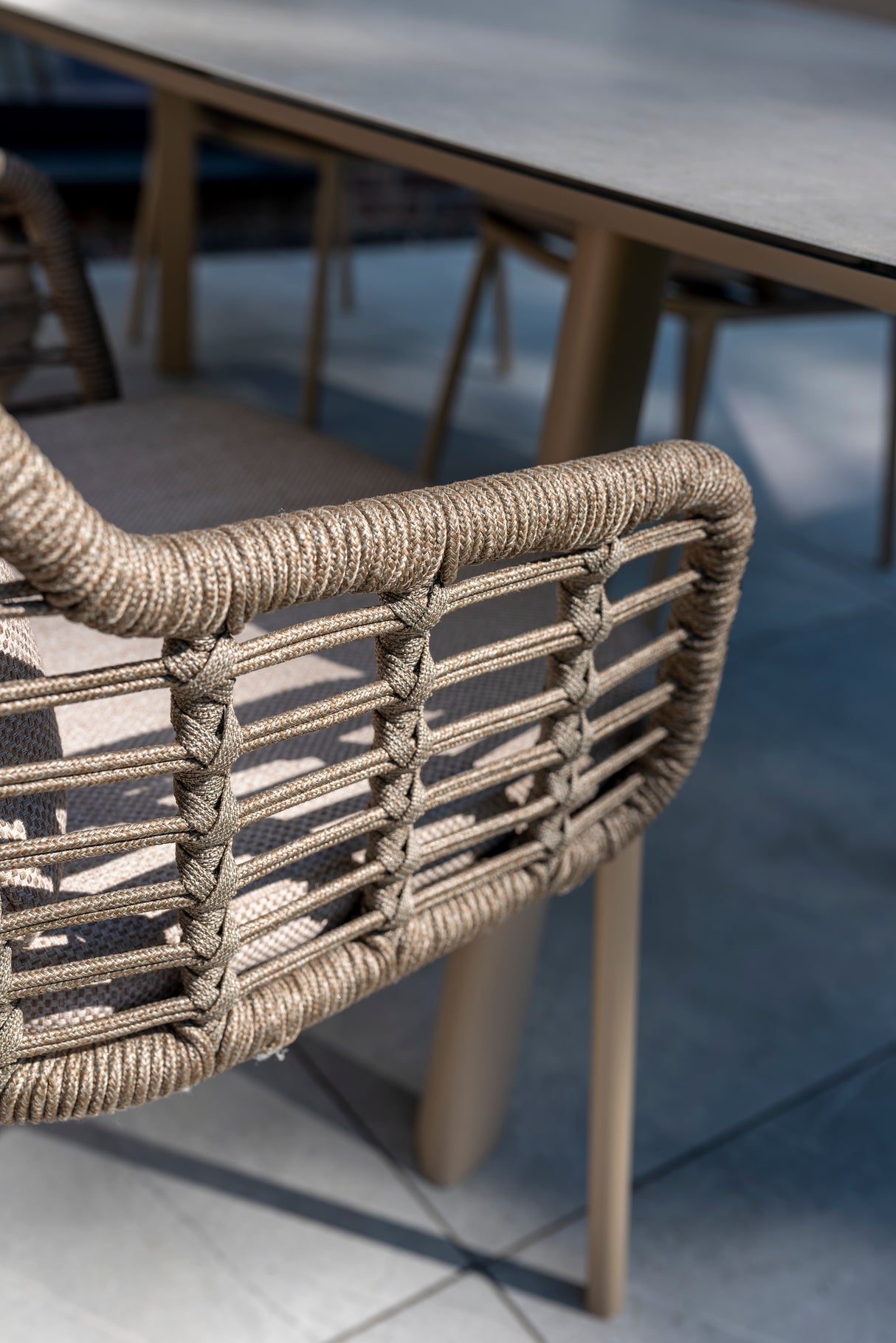 4 Seasons Outdoor Puglia Six Seat Round Dining Set - Mill Race Garden Centre