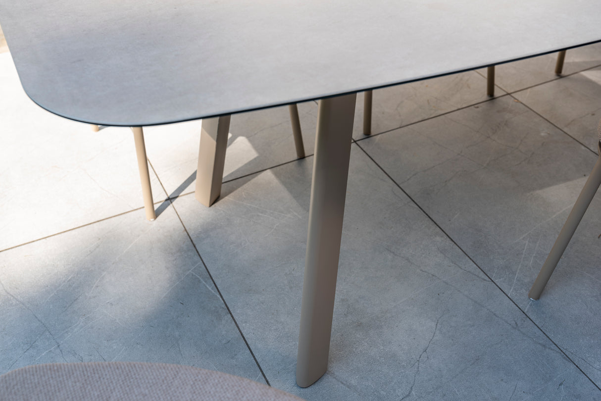 4 Seasons Outdoor Puglia Six Seat Oval Dining Set - Mill Race Garden Centre