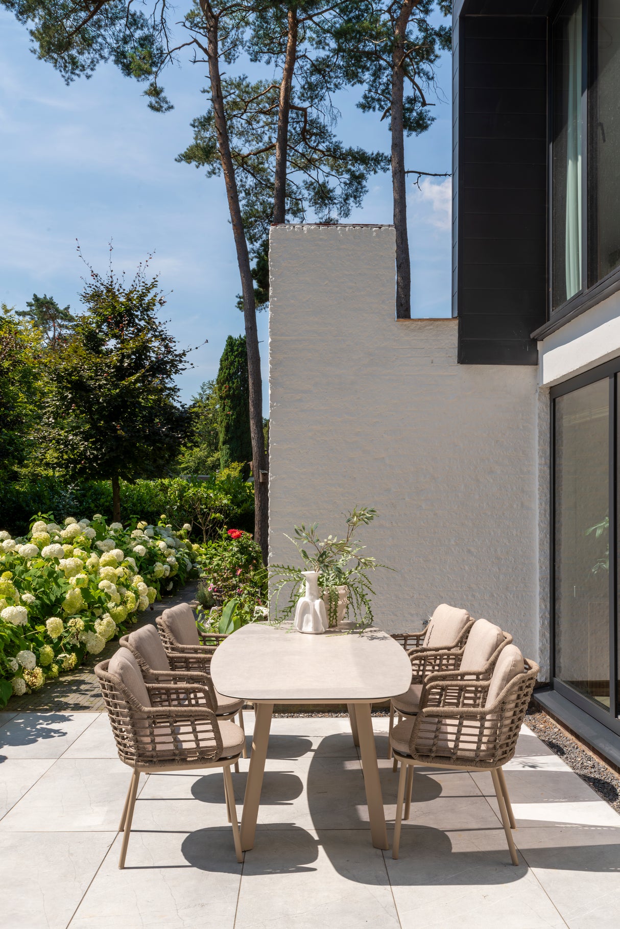 4 Seasons Outdoor Puglia Six Seat Oval Dining Set - Mill Race Garden Centre