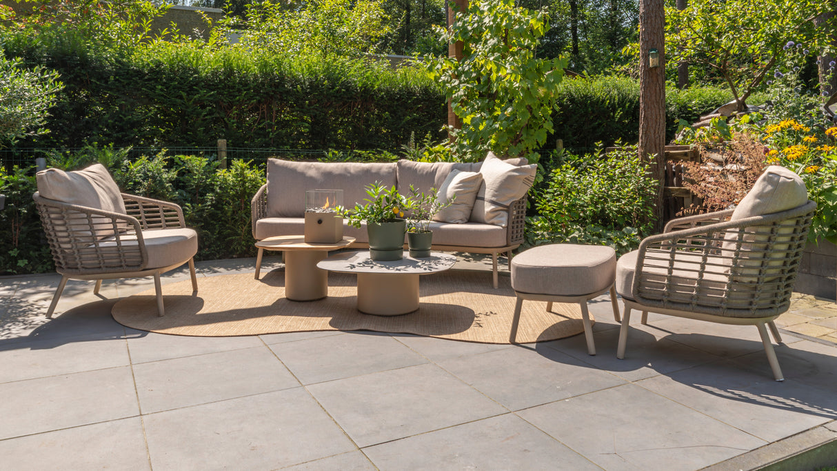 4 Seasons Outdoor Puglia Lounge Lux with a Footstool Set - Mill Race Garden Centre
