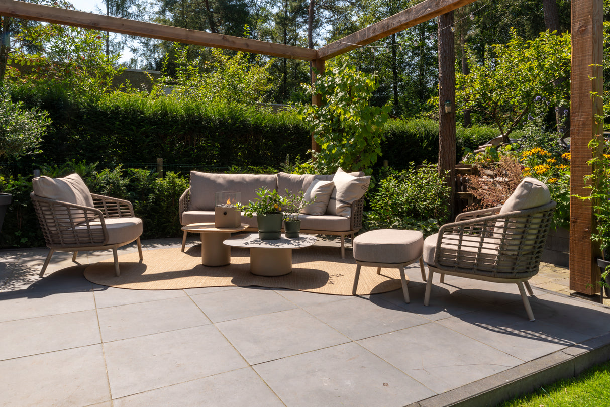 4 Seasons Outdoor Puglia Lounge Lux with a Footstool Set - Mill Race Garden Centre