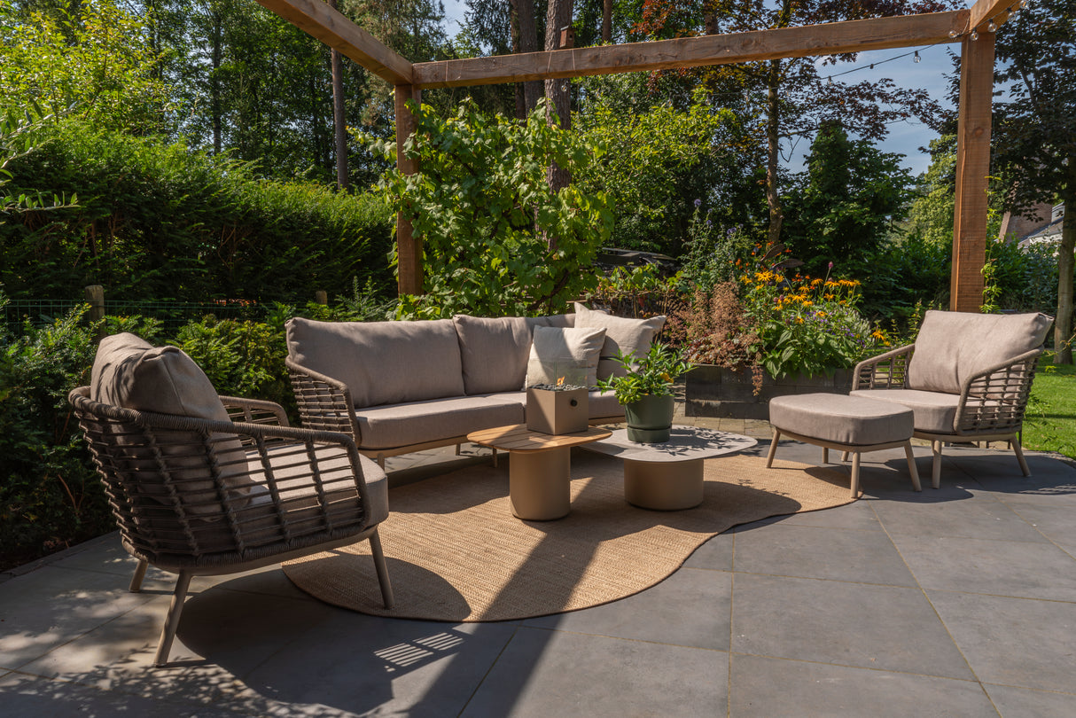 4 Seasons Outdoor Puglia Lounge Lux with a Footstool Set - Mill Race Garden Centre