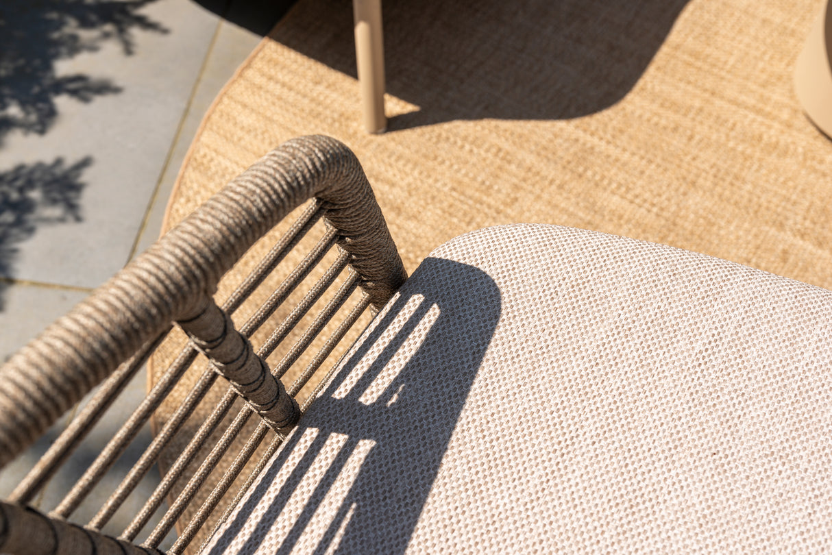 4 Seasons Outdoor Puglia Lounge Lux with a Footstool Set - Mill Race Garden Centre