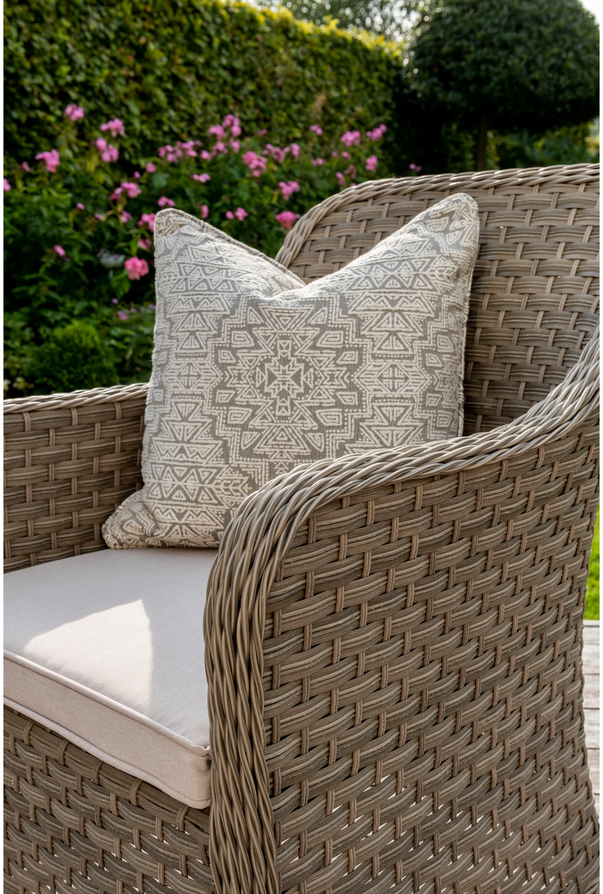 Charlbury Signature 4 Seat Dining Set - Mill Race Garden Centre