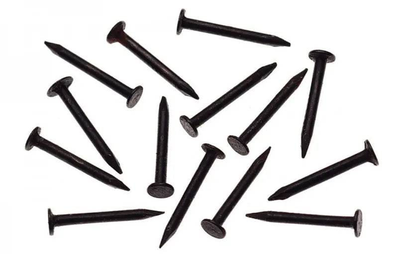 Hornby OO gauge model railway track fixing pins, 10mm length, for securing Hornby track in model train setups, 130 pack.