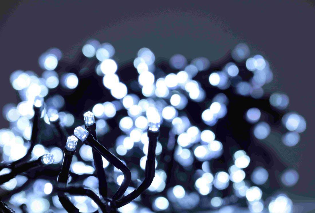 360 LED White Diamond Connectable Time Smart Cluster Lights - Mill Race Garden Centre