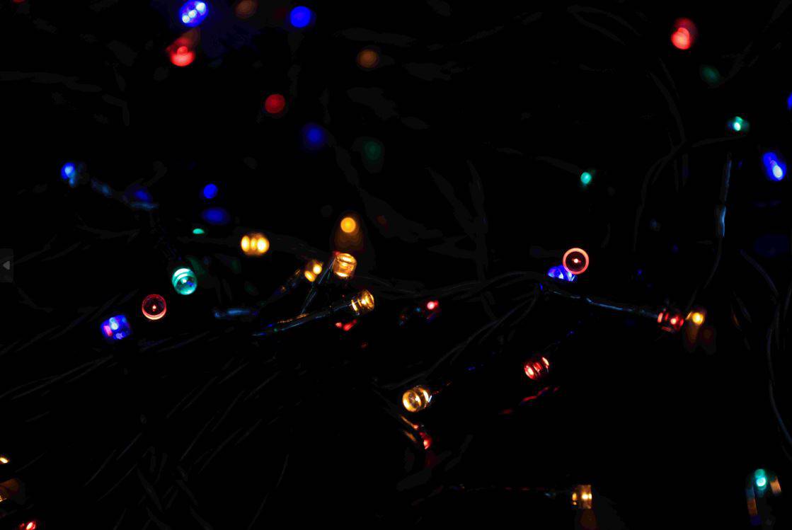 Jingles 480 LED Multi Colour Multi Function Battery String Lights with Time Smart - Mill Race Garden Centre