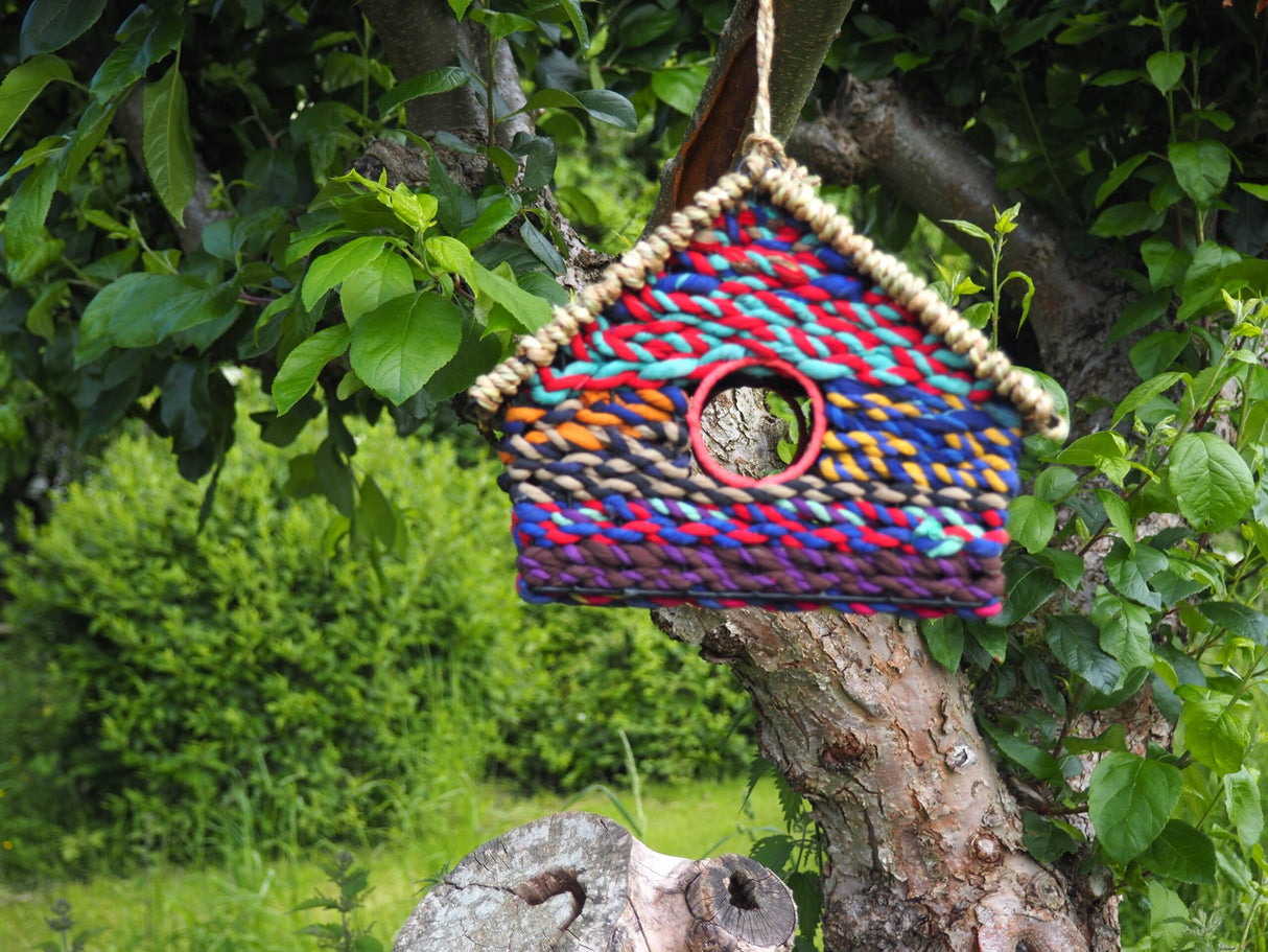 Jardinopia Jute Iron Sari Bird Nest Box with Square Roof