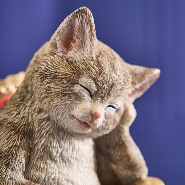 Werner Voß luxury German designer cat figurine, 20cm, depicts a snoozing cat on an armchair ornament for home decor.