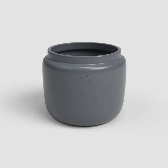 Astrea Pot 26cm Anthracite - Mill Race Garden Centre