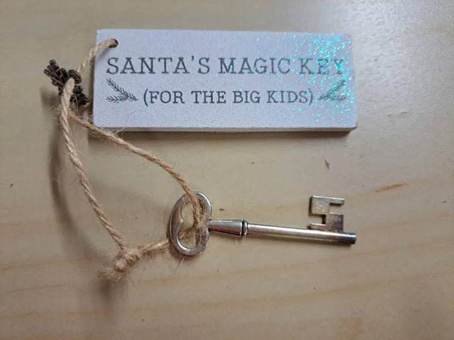 Charm Key Santa's Magic - Mill Race Garden Centre