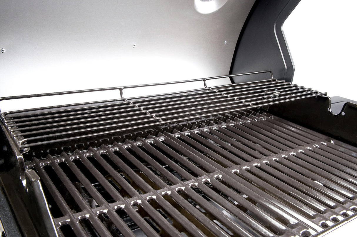 Atom Grills Xenon 3.1 Gas BBQ with stainless steel grill and black exterior, ideal for outdoor cooking and grilling.